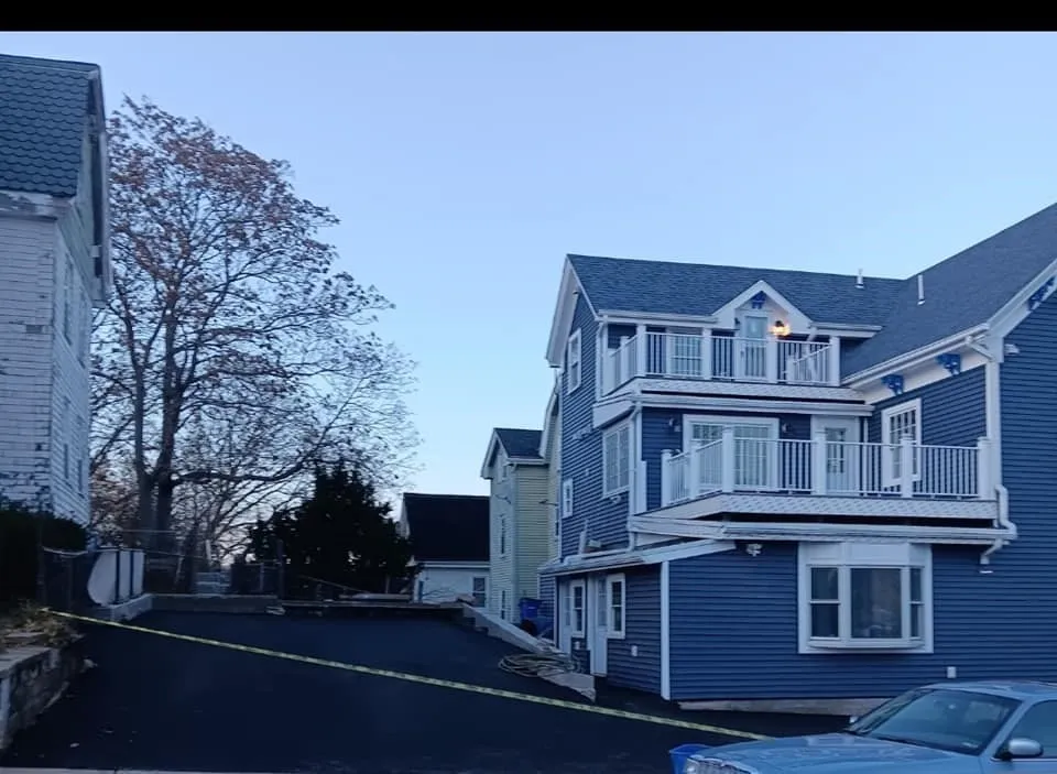 4 bed, 3 bath apartment for rent at 48 Rockwell St Unit 1, Maplewood — photo 4 of 34