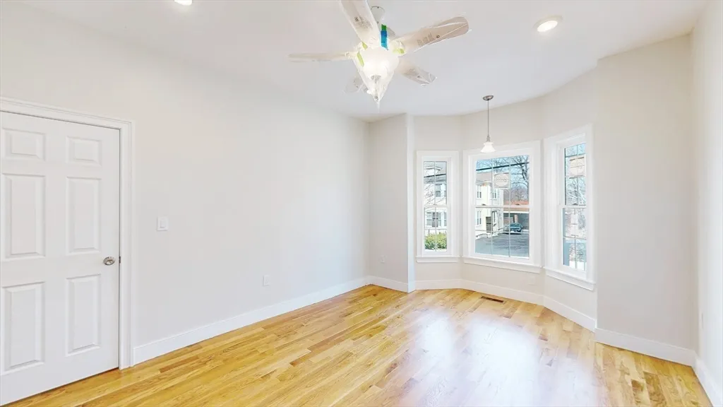 4 bed, 3 bath apartment for rent at 48 Rockwell St Unit 1, Maplewood — photo 10 of 34