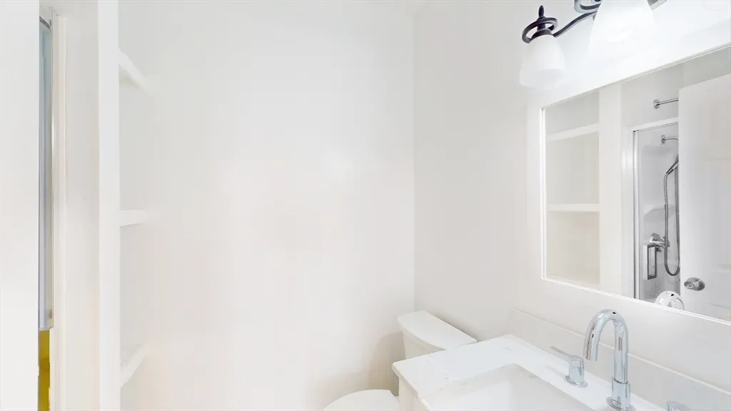 4 bed, 3 bath apartment for rent at 48 Rockwell St Unit 1, Maplewood — photo 24 of 34