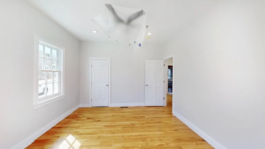4 bed, 3 bath apartment for rent at 48 Rockwell St Unit 1, Maplewood — photo 21 of 34