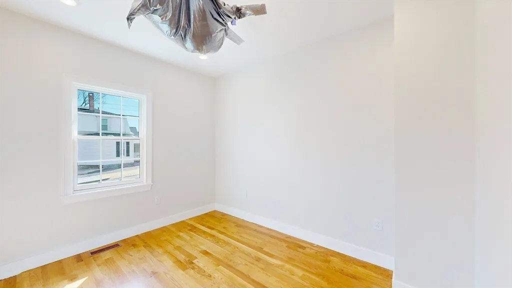 4 bed, 3 bath apartment for rent at 48 Rockwell St Unit 1, Maplewood — photo 23 of 34