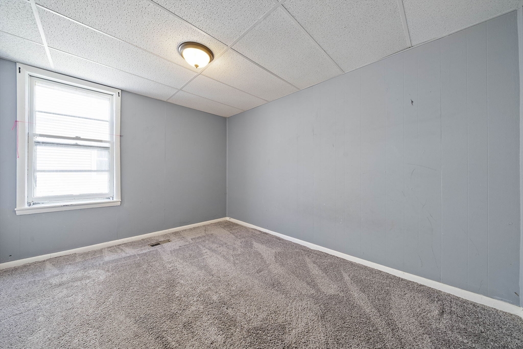 3 bed, 1 bath apartment for rent at 48 Rocliffe St Unit 1, Fall River — photo 13 of 15