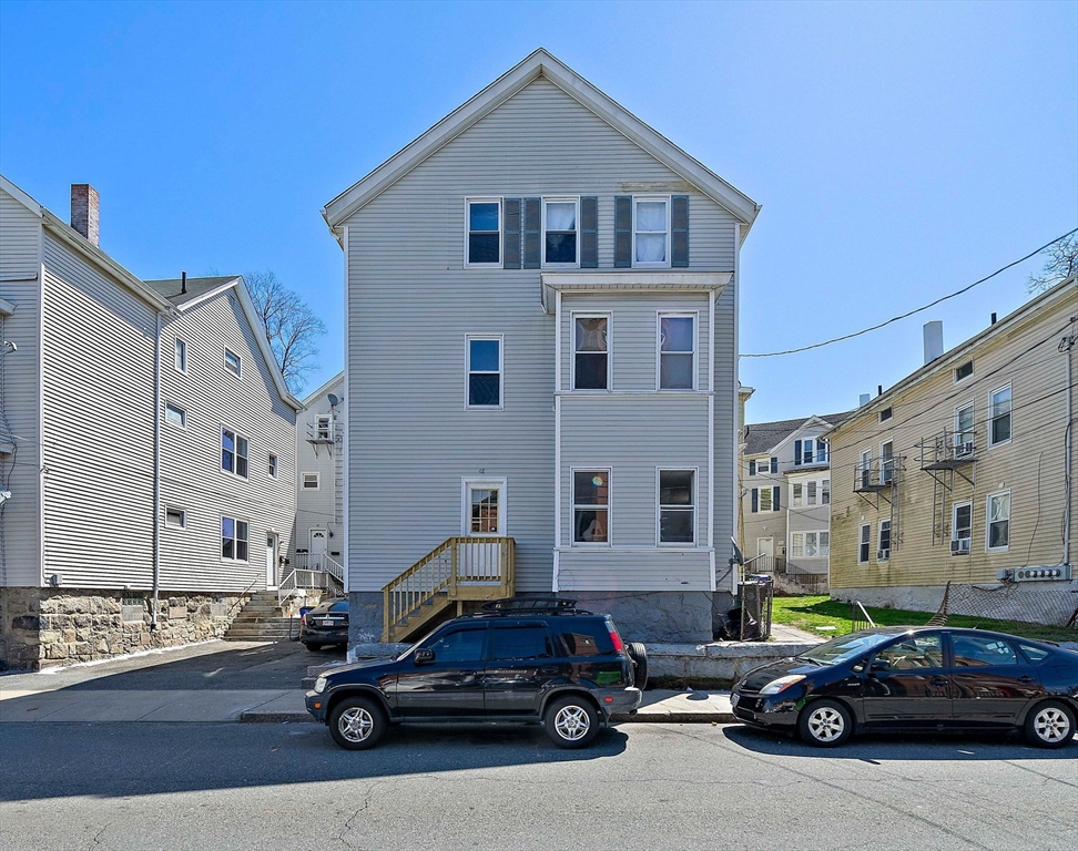 3 bed, 1 bath apartment for rent at 48 Rocliffe St Unit 1, Fall River — photo 1 of 15