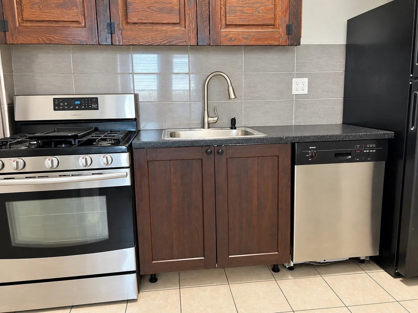 2 bed, 1 bath apartment for rent at 48 S Prospect St Unit 1, Haverhill