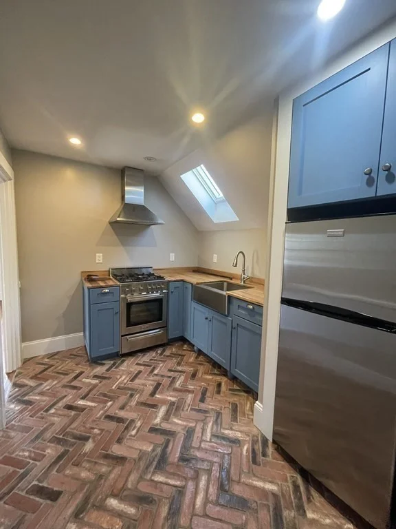 1 bed, 1 bath apartment for rent at 48 Seventh Unit 2W, Center — photo 4 of 27