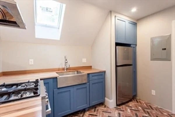 1 bed, 1 bath apartment for rent at 48 Seventh Unit 2W, Center — photo 6 of 27