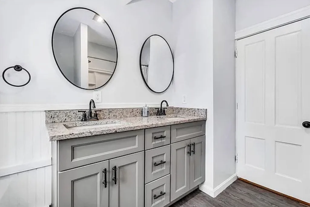 5 bed, 2 bath apartment for rent at 48 Sever St Unit 2A, Worcester — photo 13 of 14