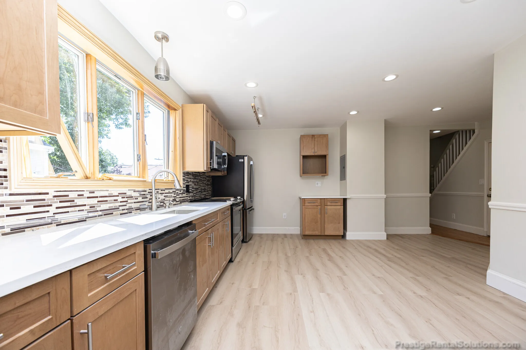 3.5 bed, 2 bath apartment for rent at 48 Shannon St Unit 2, Brighton — photo 4 of 25