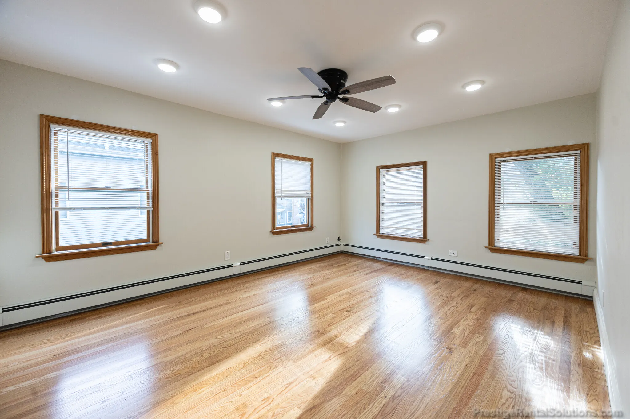 3.5 bed, 2 bath apartment for rent at 48 Shannon St Unit 2, Brighton — photo 5 of 25