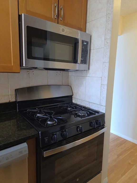 2 bed, 1 bath apartment for rent at 48 Shrewsbury Green Dr Unit I, Shrewsbury — photo 8 of 32