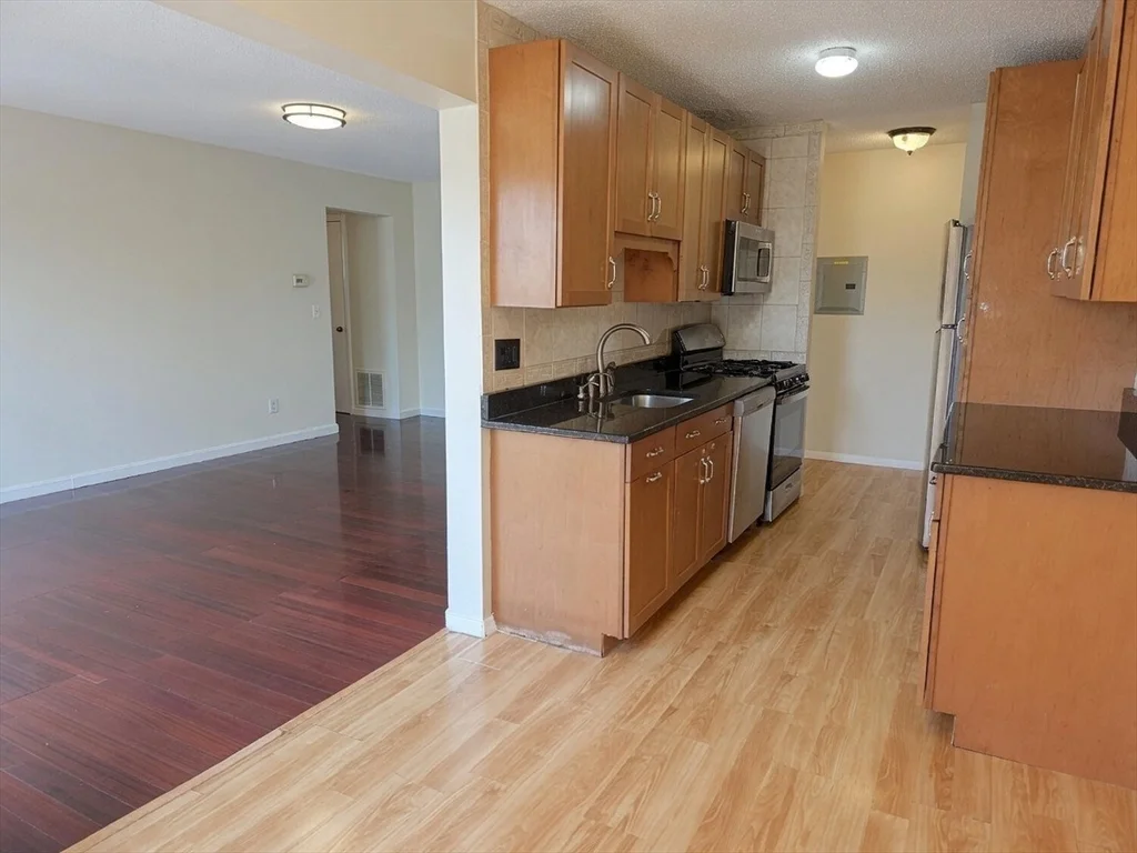 2 bed, 1 bath apartment for rent at 48 Shrewsbury Green Dr Unit I, Shrewsbury — photo 9 of 32