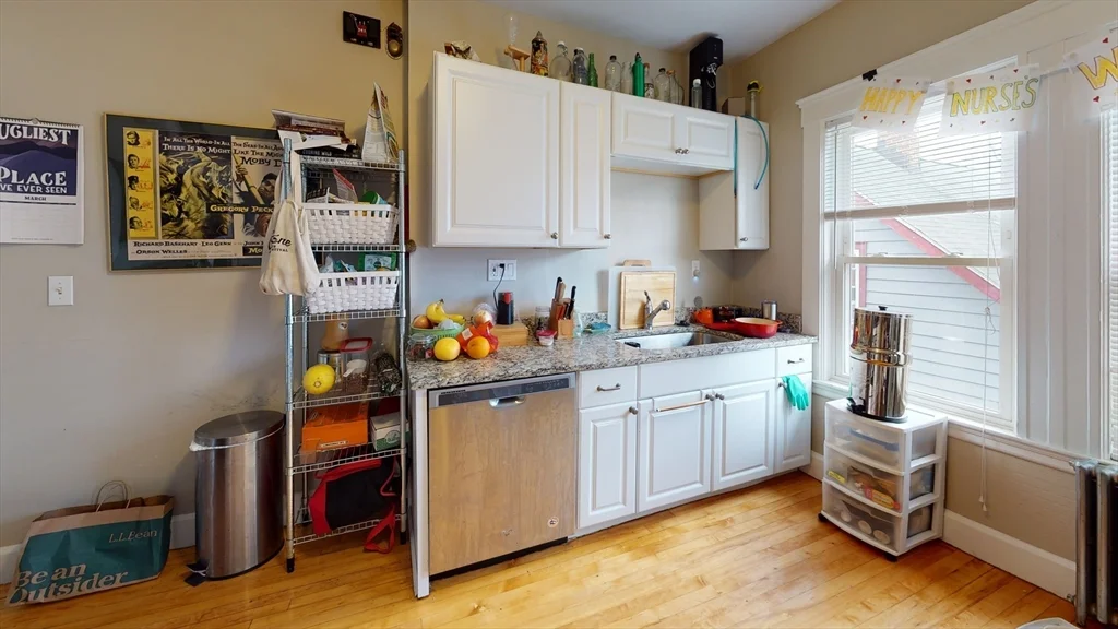 3 bed, 1 bath apartment for rent at 48 South Crescent Circuit Unit 2, Brighton — photo 2 of 11