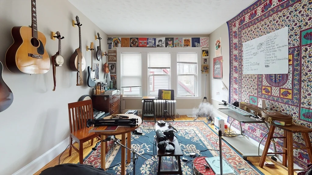3 bed, 1 bath apartment for rent at 48 South Crescent Circuit Unit 2, Brighton — photo 5 of 11