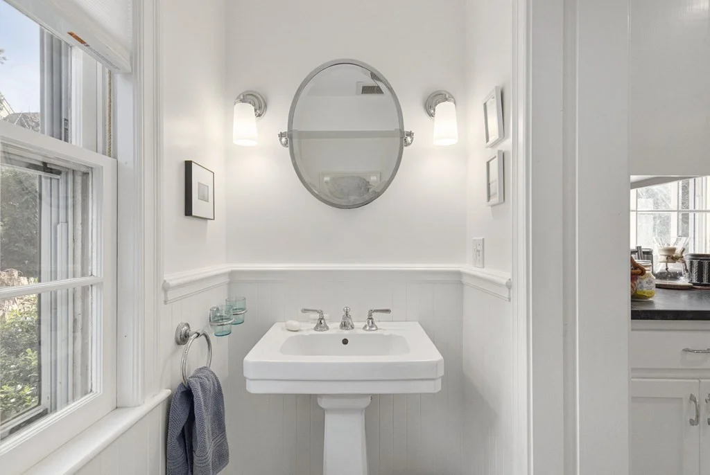 4 bed, 3 bath apartment for rent at 48 Sparks Unit 48, Cambridge — photo 13 of 32