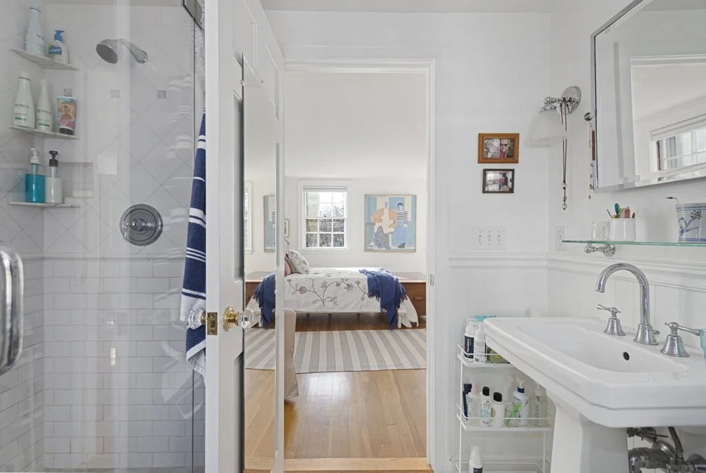 4 bed, 3 bath apartment for rent at 48 Sparks Unit 48, Cambridge — photo 18 of 32