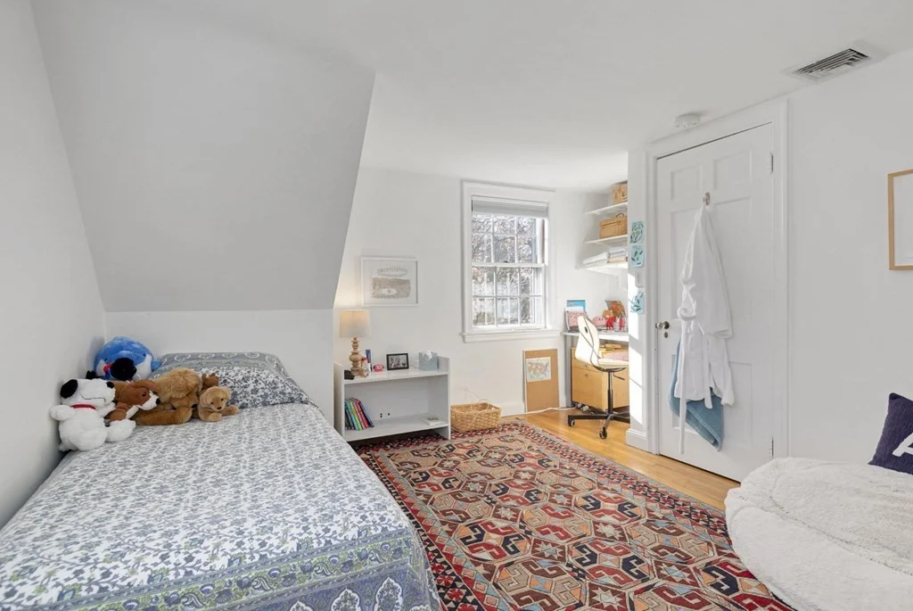 4 bed, 3 bath apartment for rent at 48 Sparks Unit 48, Cambridge — photo 27 of 32
