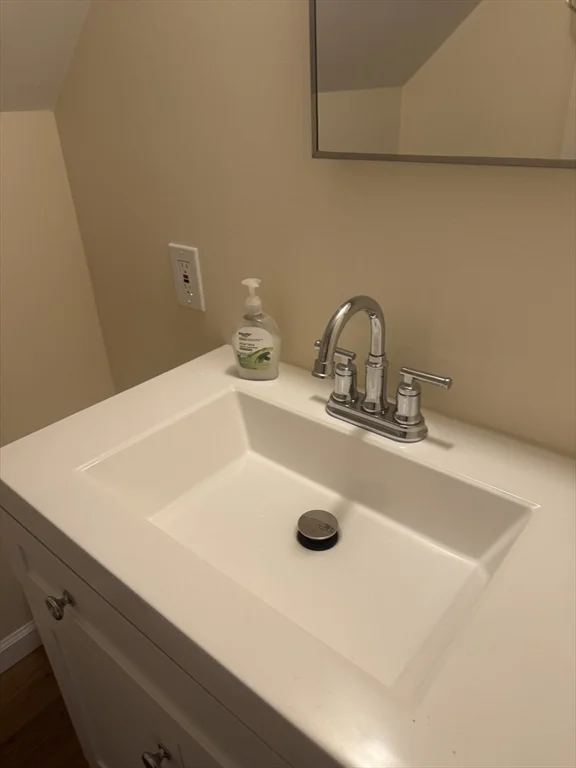 3 bed, 2 bath apartment for rent at 48 Spring Unit 2, Malden — photo 22 of 37