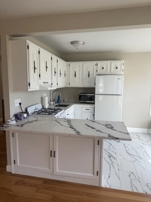 3 bed, 2 bath apartment for rent at 48 Spring Unit 2, Malden — photo 7 of 37