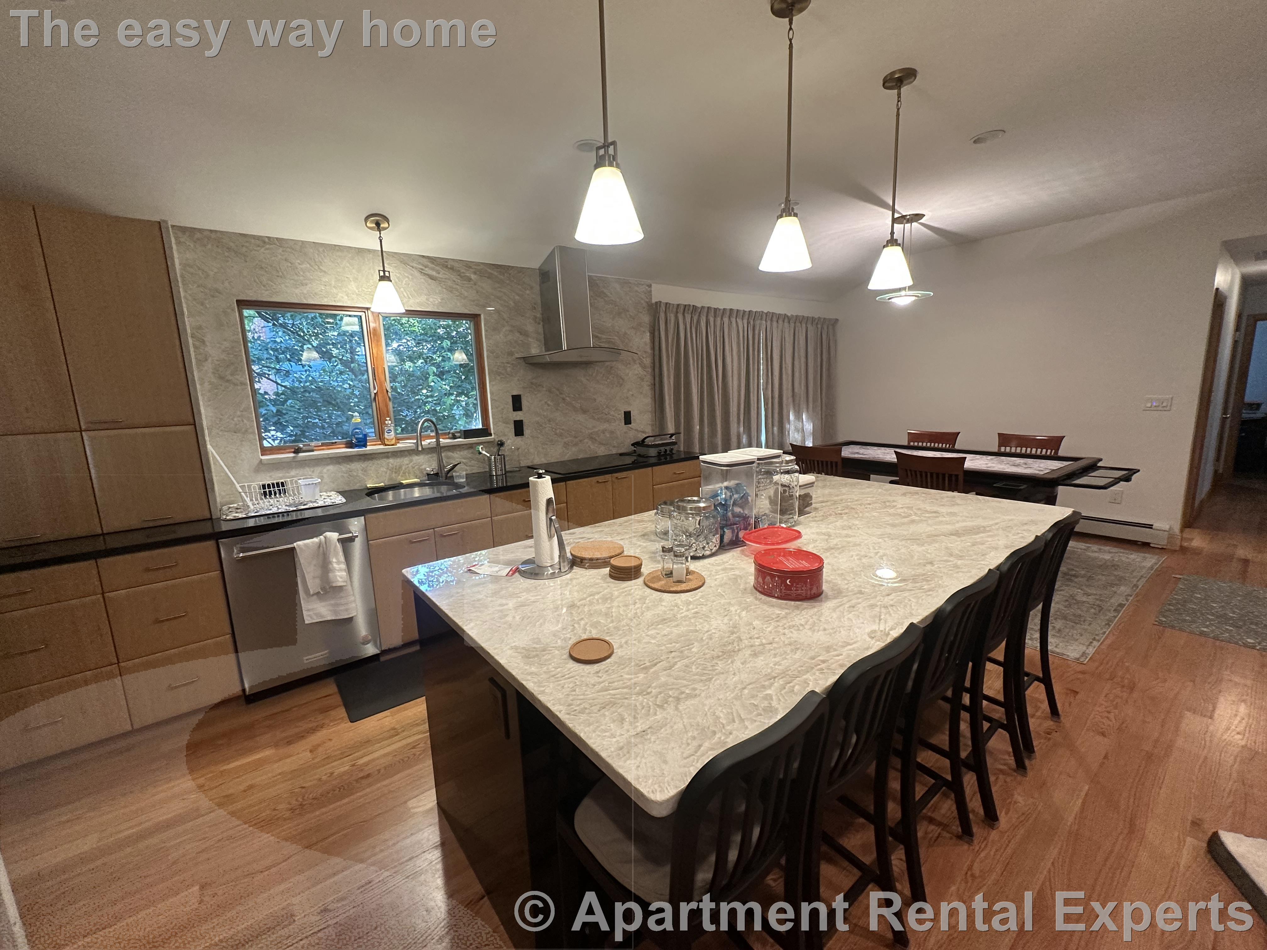 3 bed, 2 bath apartment for rent at 48 Spy Pond Ln, Arlington Center — photo 2 of 16