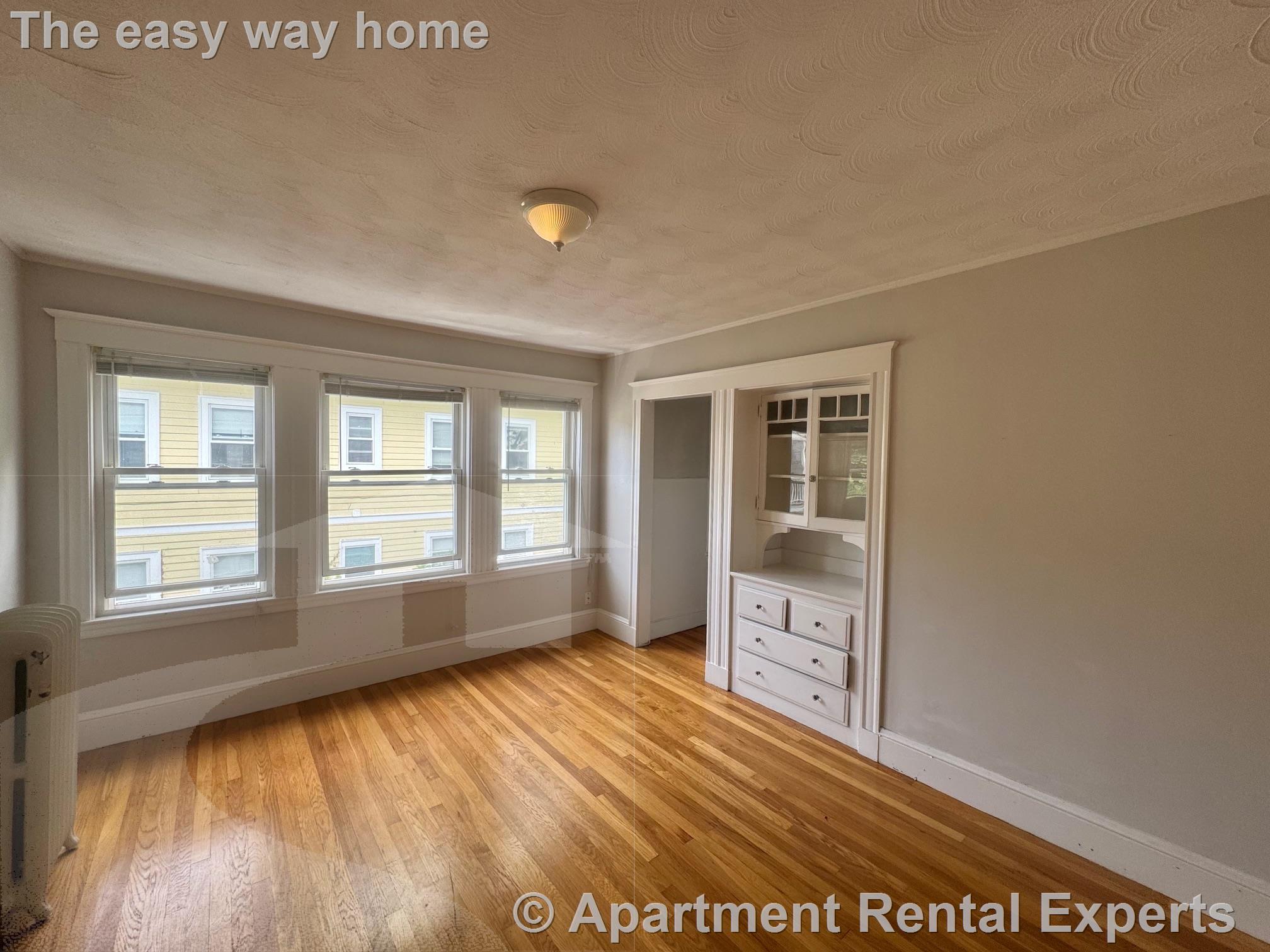 2 bed, 1 bath apartment for rent at 48 Standish St Unit 2, Huron Village — photo 5 of 18