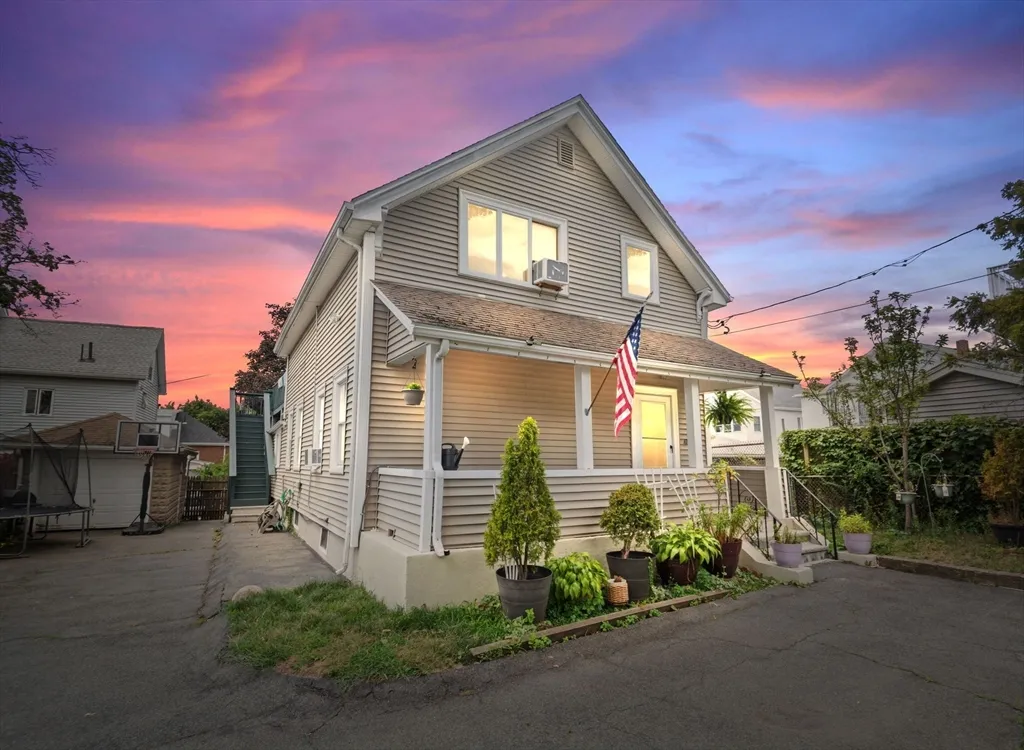 4 bed, 2 bath apartment for rent at 48 Tapped St, West Everett — photo 1 of 24