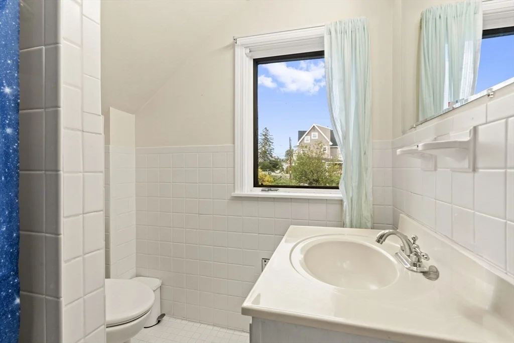 2 bed, 1 bath apartment for rent at 48 Tappen St Unit 2, West Everett — photo 9 of 11