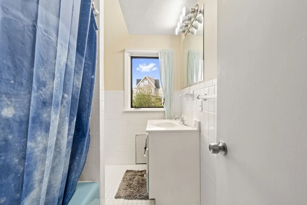 2 bed, 1 bath apartment for rent at 48 Tappen St Unit 2, West Everett — photo 8 of 11