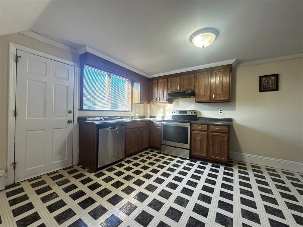 2 bed, 1 bath apartment for rent at 48 Tappen St Unit 2, West Everett — photo 11 of 11