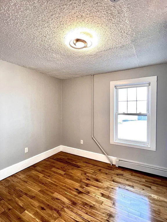 2 bed, 1 bath apartment for rent at 48 Town Hill St Unit 1, Quincy — photo 5 of 10