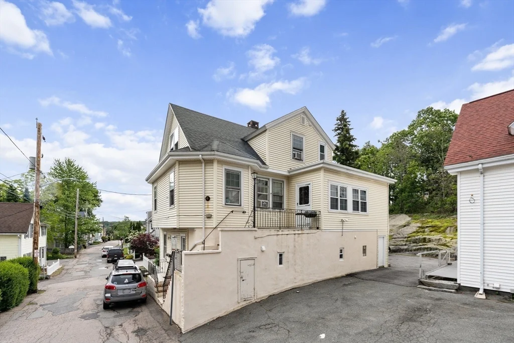 2 bed, 1 bath apartment for rent at 48 Town Hill St Unit 1, Quincy — photo 8 of 10
