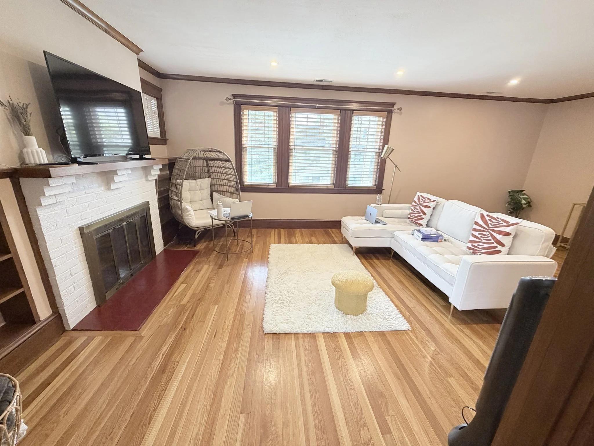 4 bed, 2 bath apartment for rent at 48 Trapelo Unit 2, Brighton — photo 3 of 25