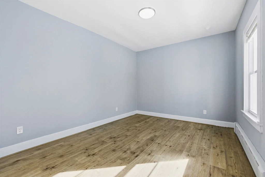 4 bed, 1 bath apartment for rent at 48 Walker St Unit A, Falmouth (village) — photo 12 of 28