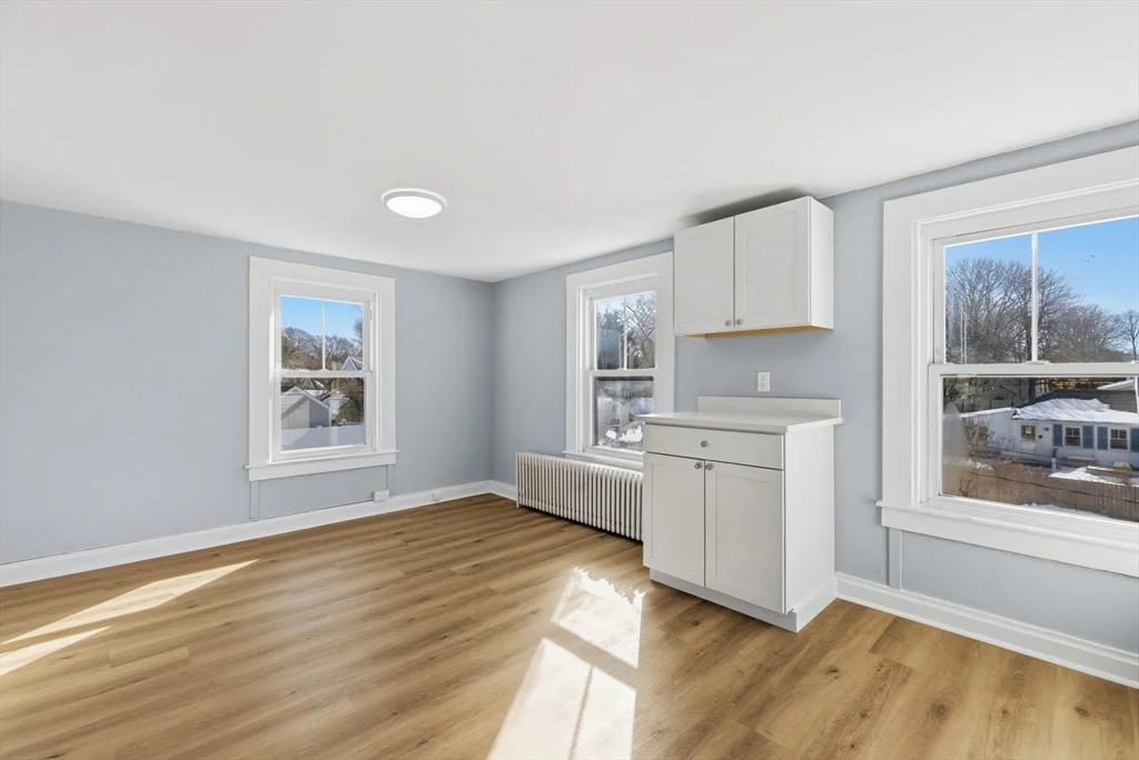 1 bed, 1 bath apartment for rent at 48 Walker St Unit B, Falmouth (village) — photo 7 of 9