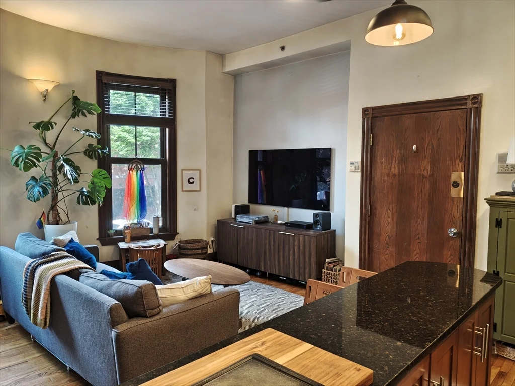 2 bed, 1 bath apartment for rent at 48 Waltham St Unit 2, South End — photo 4 of 12