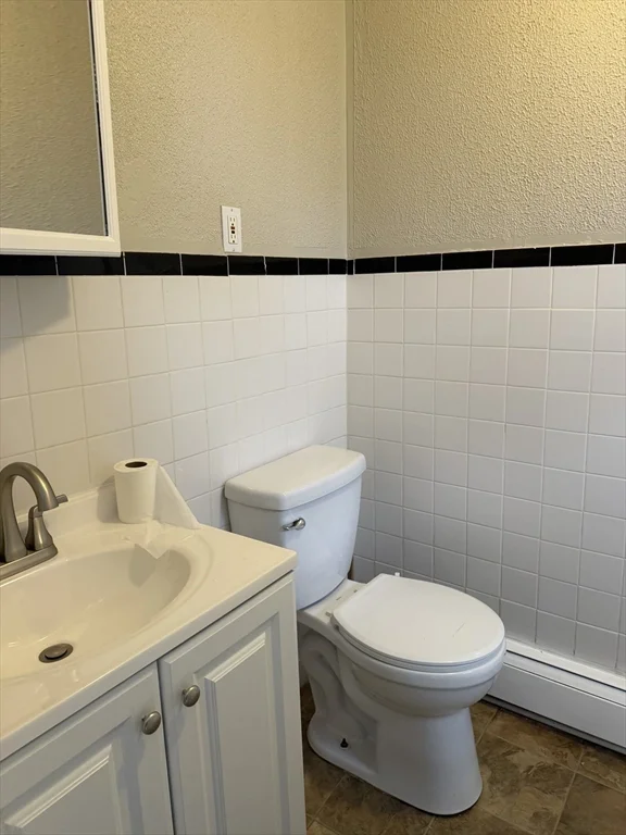 3 bed, 1 bath apartment for rent at 48 Wamesit St Unit 2, Lowell — photo 12 of 14