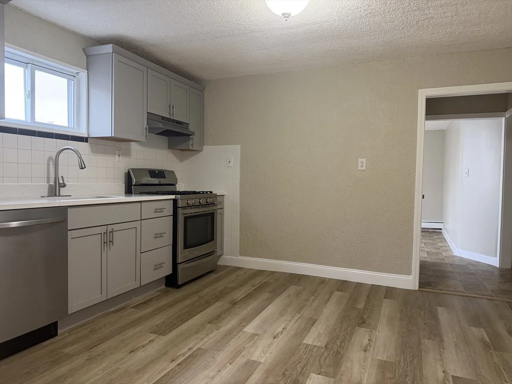 3 bed, 1 bath apartment for rent at 48 Wamesit St Unit 2, Lowell — photo 5 of 14