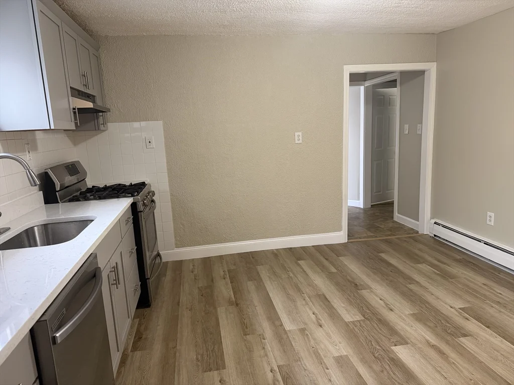 3 bed, 1 bath apartment for rent at 48 Wamesit St Unit 2, Lowell — photo 3 of 14