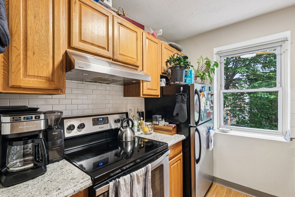 2 bed, 1 bath apartment for rent at 48 Washington Ave Unit 110, Chelsea — photo 8 of 22