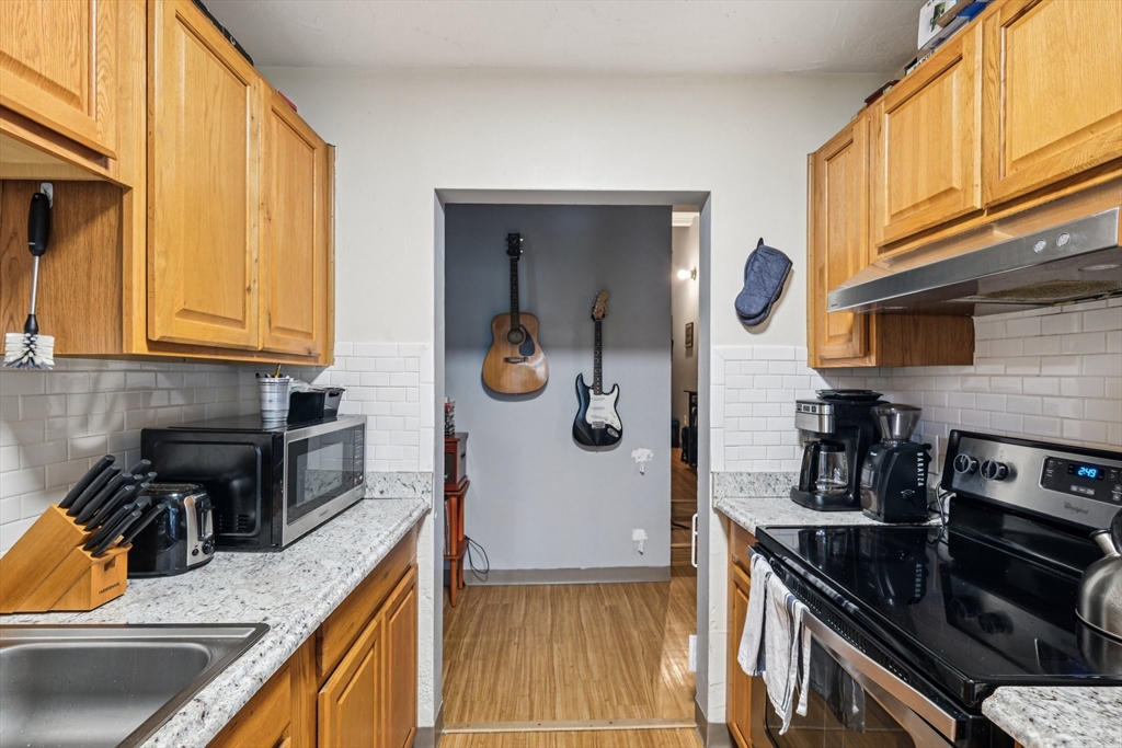 2 bed, 1 bath apartment for rent at 48 Washington Ave Unit 110, Chelsea — photo 9 of 22