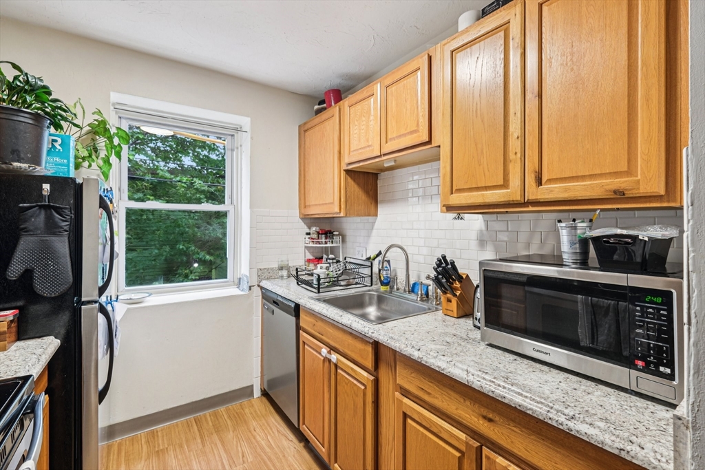 2 bed, 1 bath apartment for rent at 48 Washington Ave Unit 110, Chelsea — photo 7 of 22