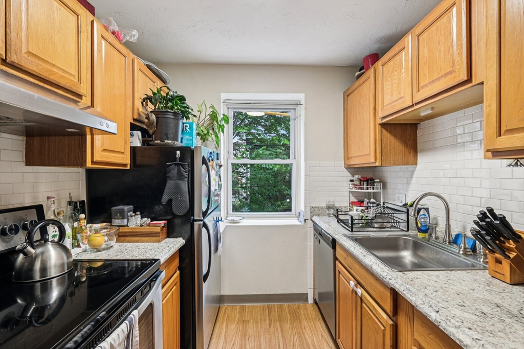 2 bed, 1 bath apartment for rent at 48 Washington Ave Unit 110, Chelsea — photo 6 of 22
