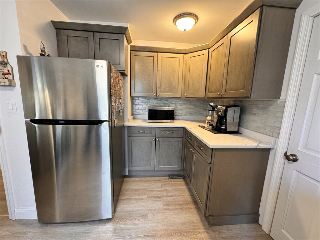 1 bed, 1 bath apartment for rent at 48 Webber St Unit 2, Malden — photo 3 of 20