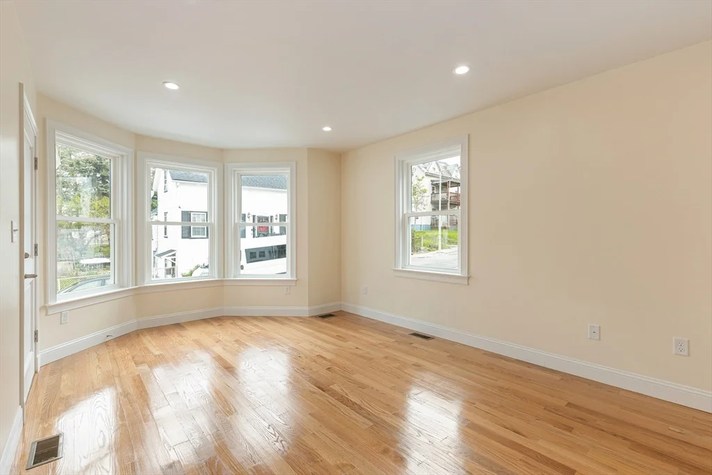 3 bed, 2 bath apartment for rent at 48 West Tremlett St Unit 1, Dorchester — photo 14 of 20