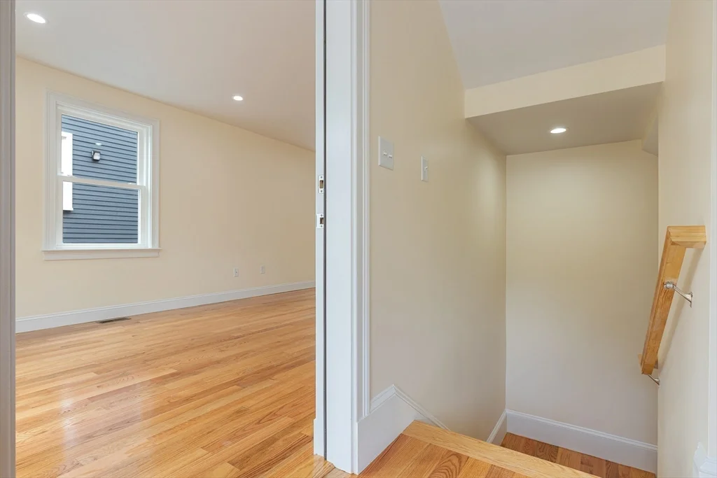 3 bed, 2 bath apartment for rent at 48 West Tremlett St Unit 1, Dorchester — photo 16 of 20