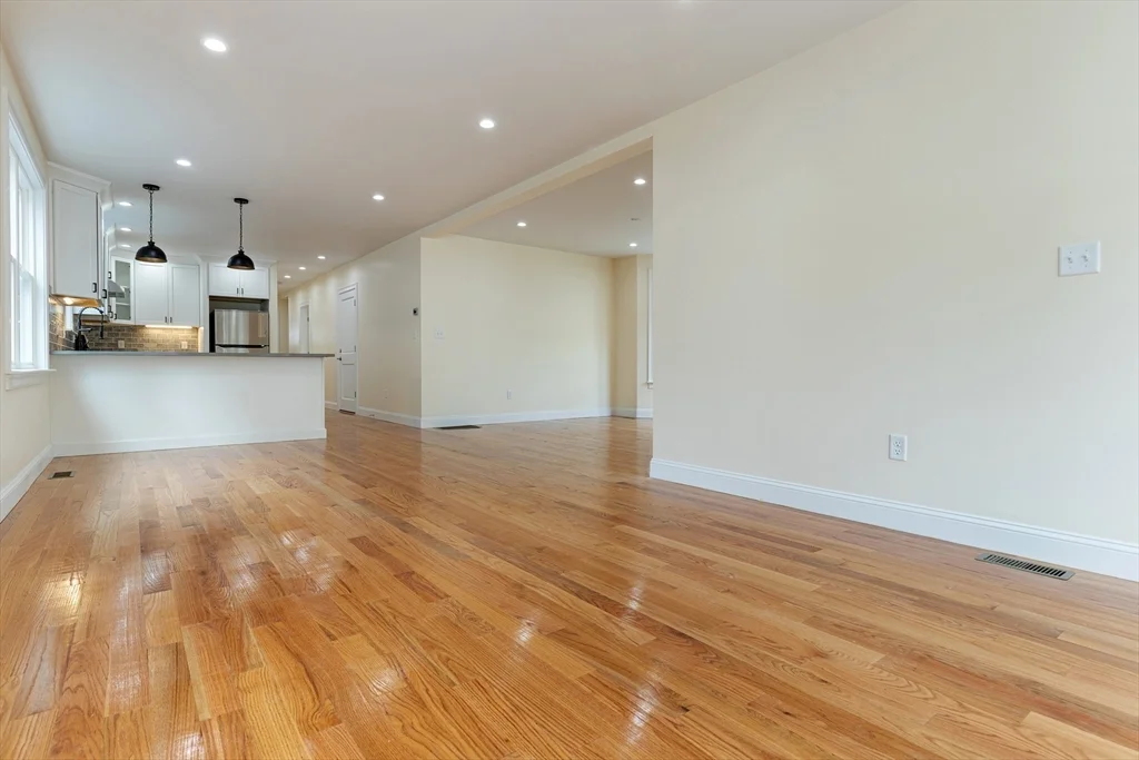 3 bed, 2 bath apartment for rent at 48 West Tremlett St Unit 1, Dorchester — photo 5 of 20
