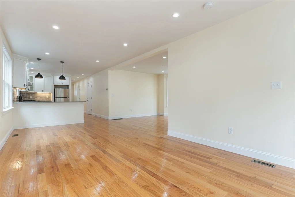 3 bed, 2 bath apartment for rent at 48 West Tremlett St Unit 1, Dorchester — photo 7 of 20