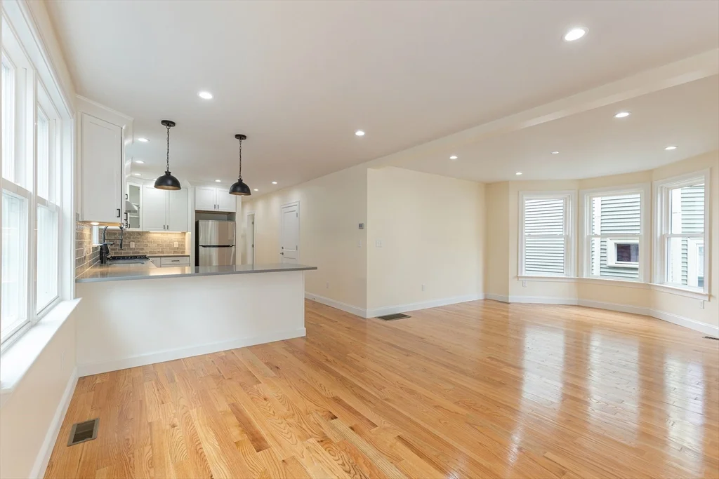 3 bed, 2 bath apartment for rent at 48 West Tremlett St Unit 1, Dorchester — photo 8 of 20