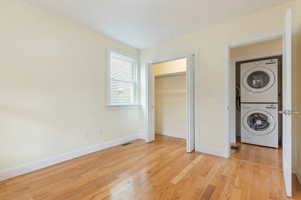 3 bed, 2 bath apartment for rent at 48 West Tremlett St Unit 1, Dorchester — photo 10 of 20