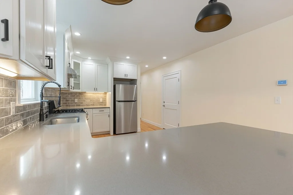 3 bed, 2 bath apartment for rent at 48 West Tremlett St Unit 1, Dorchester — photo 2 of 20