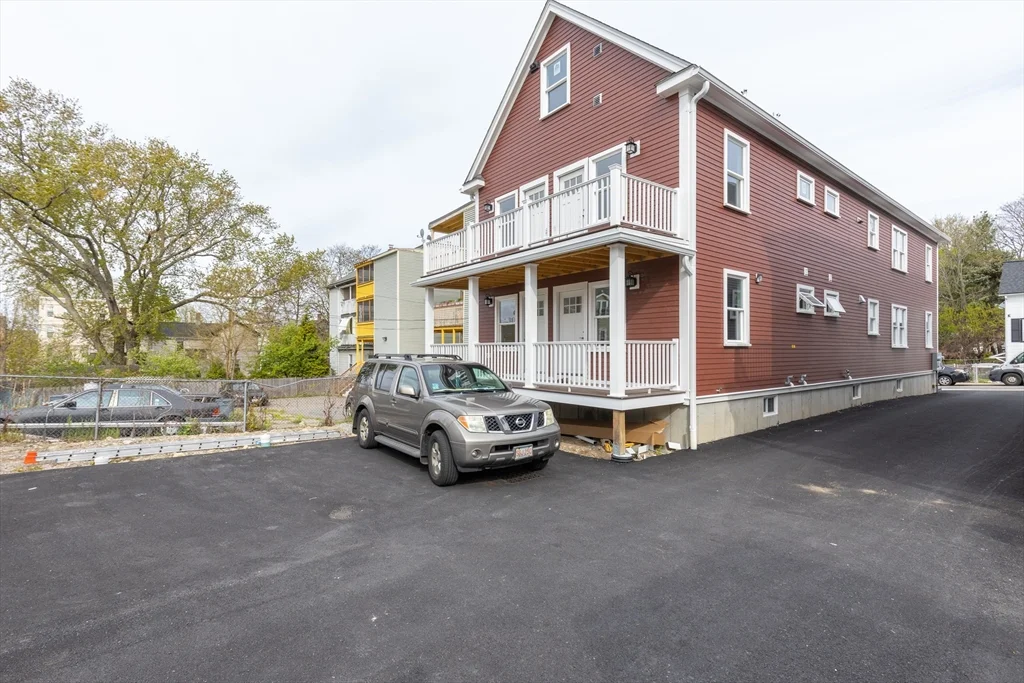 3 bed, 2 bath apartment for rent at 48 West Tremlett St Unit 1, Dorchester — photo 20 of 20